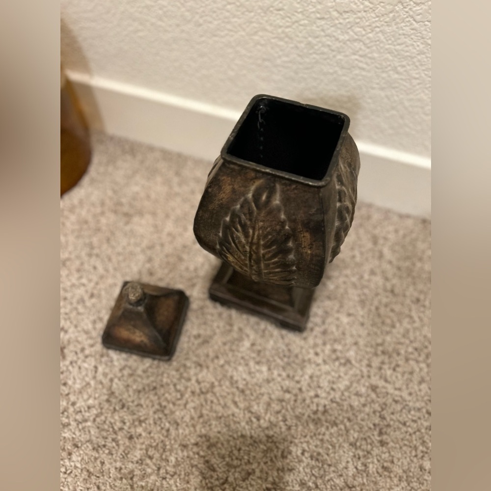 Home decor - Picture 2 of 4